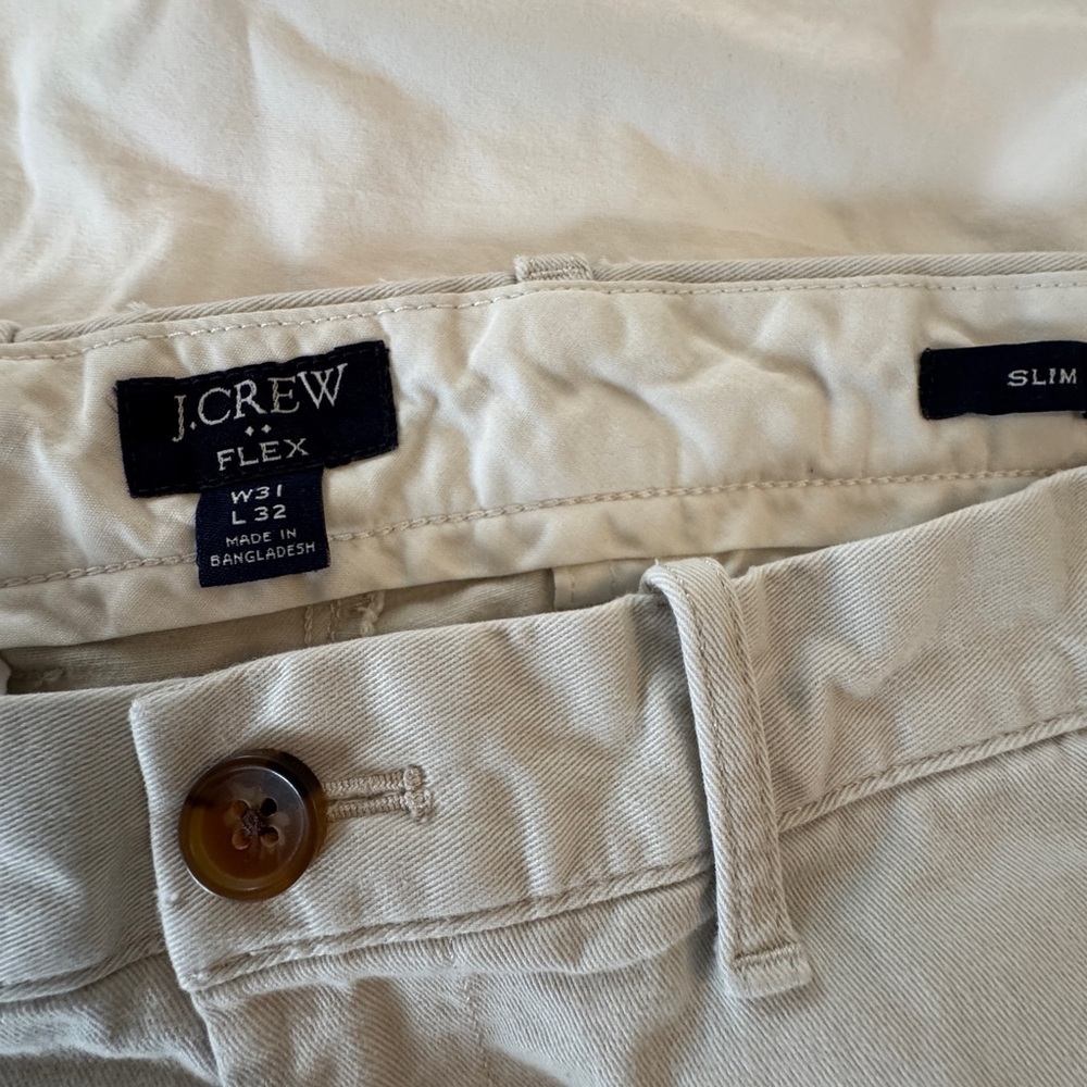 J Crew Men’s khakis Flex Slim 31/32 in stone color